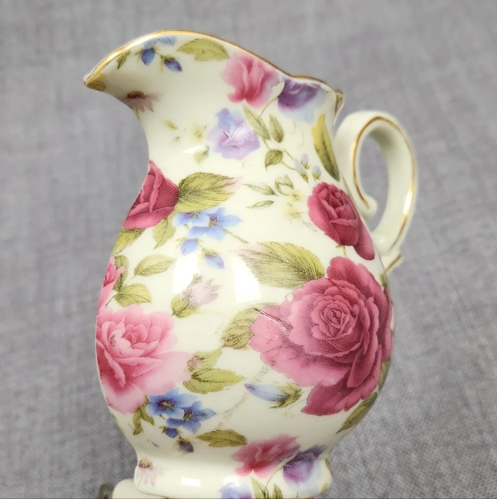 Vintage Porcelain Pitcher Shaped Night Light White Burgundy Flower Gold Trim - Picture 4 of 5